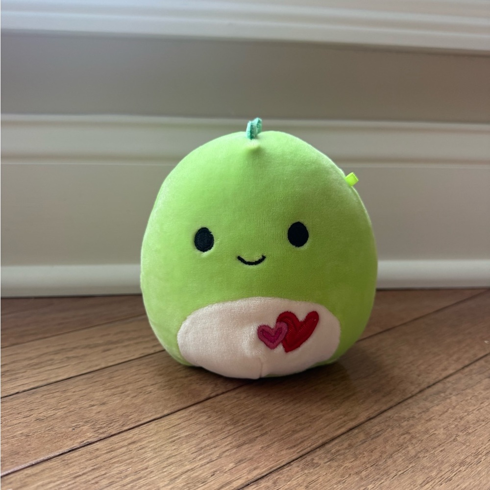 Squishmallow Green Dinosaur Small Size, Valentines Edition